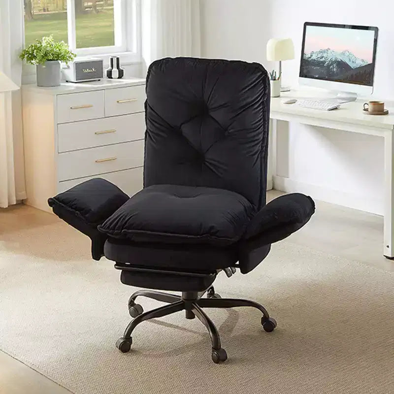 Chaise de bureau avec repose-pieds et accoudoirs relevables, chaise ergonomique à dossier haut croisé avec poches latérales, chaise en cuir à pieds croisés avec roulettes