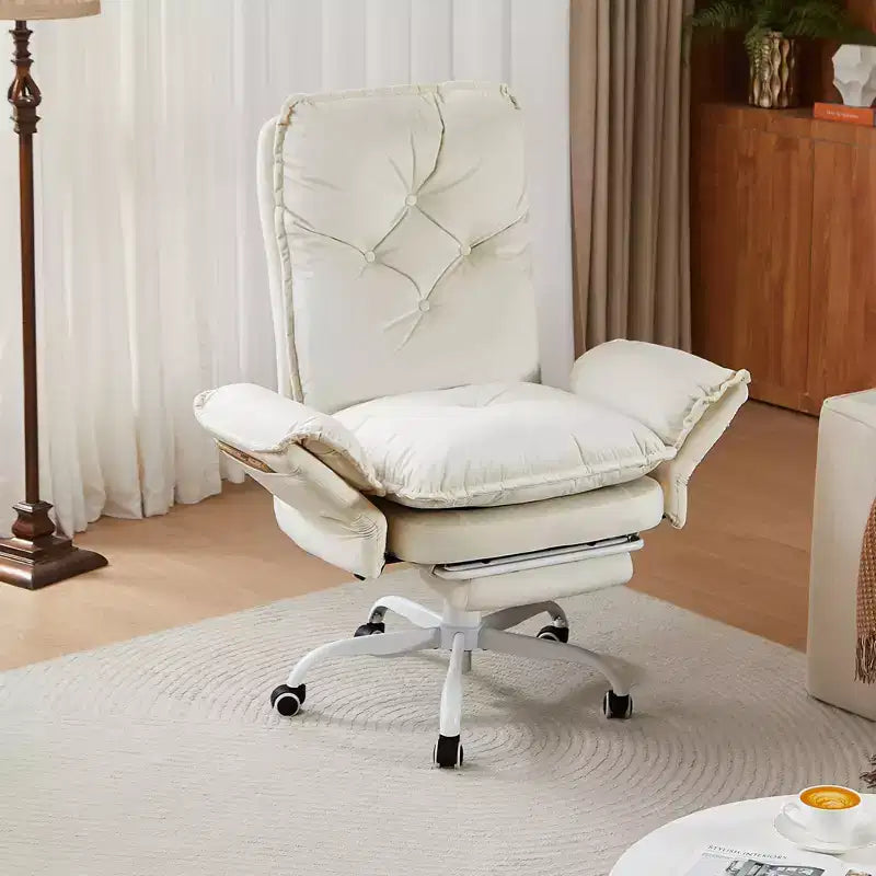 Chaise de bureau avec repose-pieds et accoudoirs relevables, chaise ergonomique à dossier haut croisé avec poches latérales, chaise en cuir à pieds croisés avec roulettes