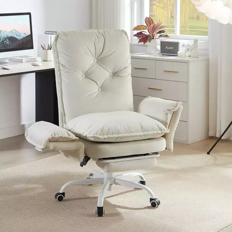 Chaise de bureau avec repose-pieds et accoudoirs relevables, chaise ergonomique à dossier haut croisé avec poches latérales, chaise en cuir à pieds croisés avec roulettes