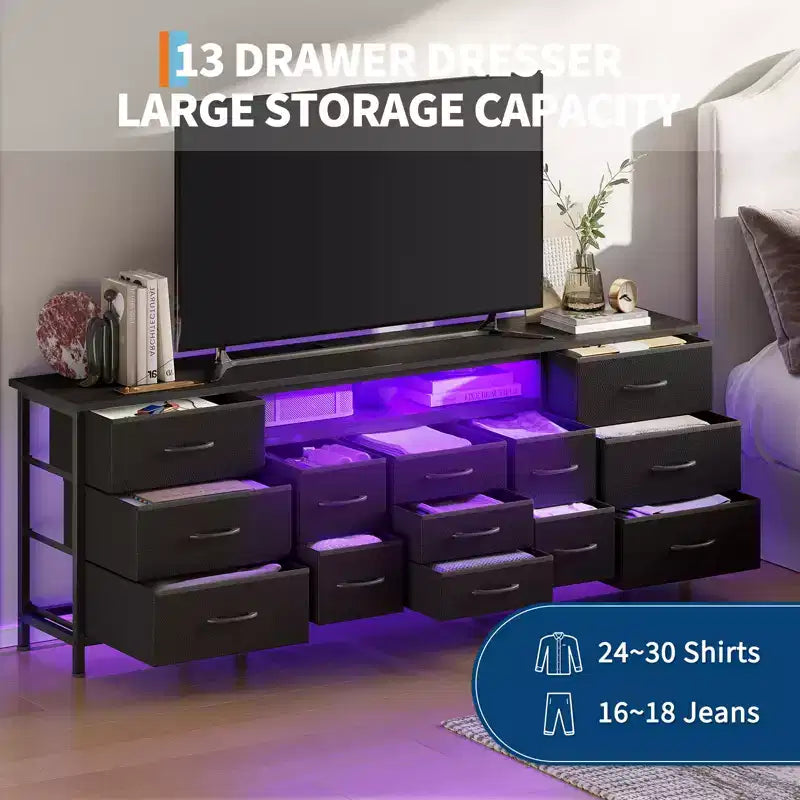 Commode à 13 tiroirs en tissu pour chambre à coucher, meuble TV long avec prise de courant et lumière LED